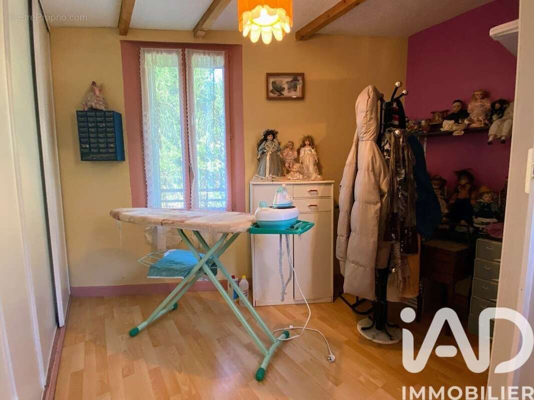Photo 8