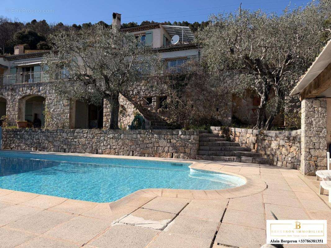 Maison à SPERACEDES