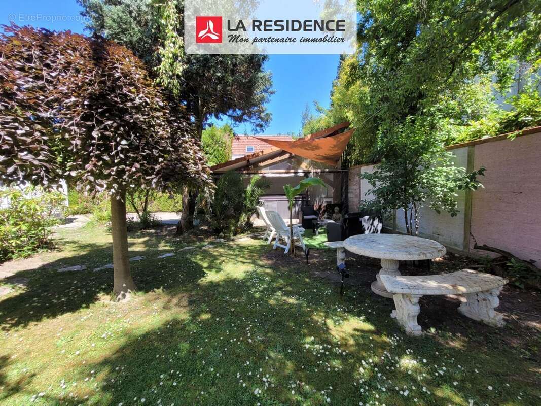 Maison à FRANCONVILLE