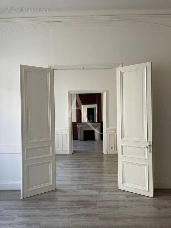 Commerce à LA ROCHELLE