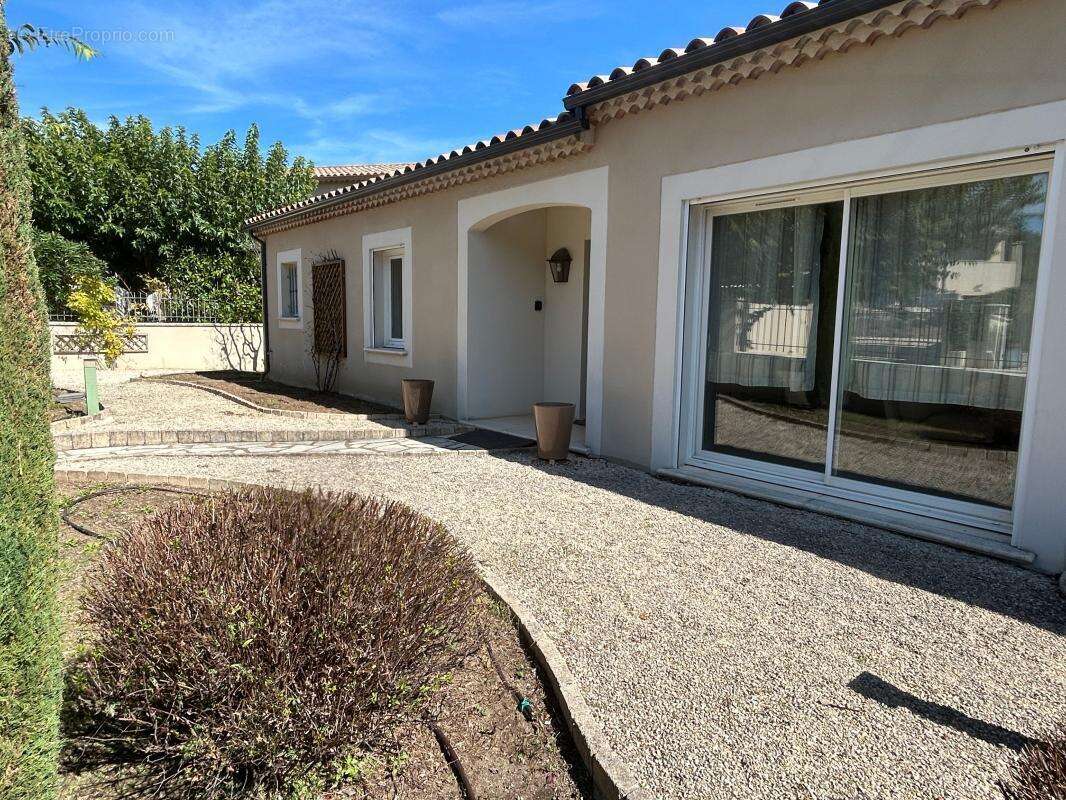 Maison à VAISON-LA-ROMAINE