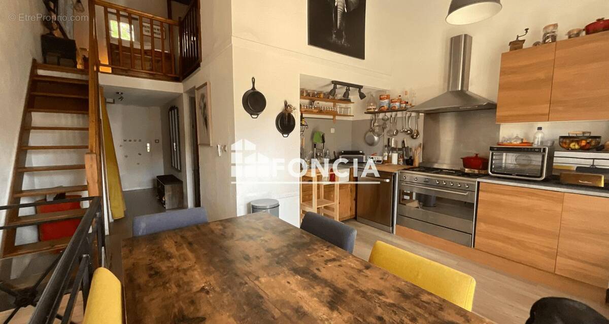 Appartement à SIX-FOURS-LES-PLAGES