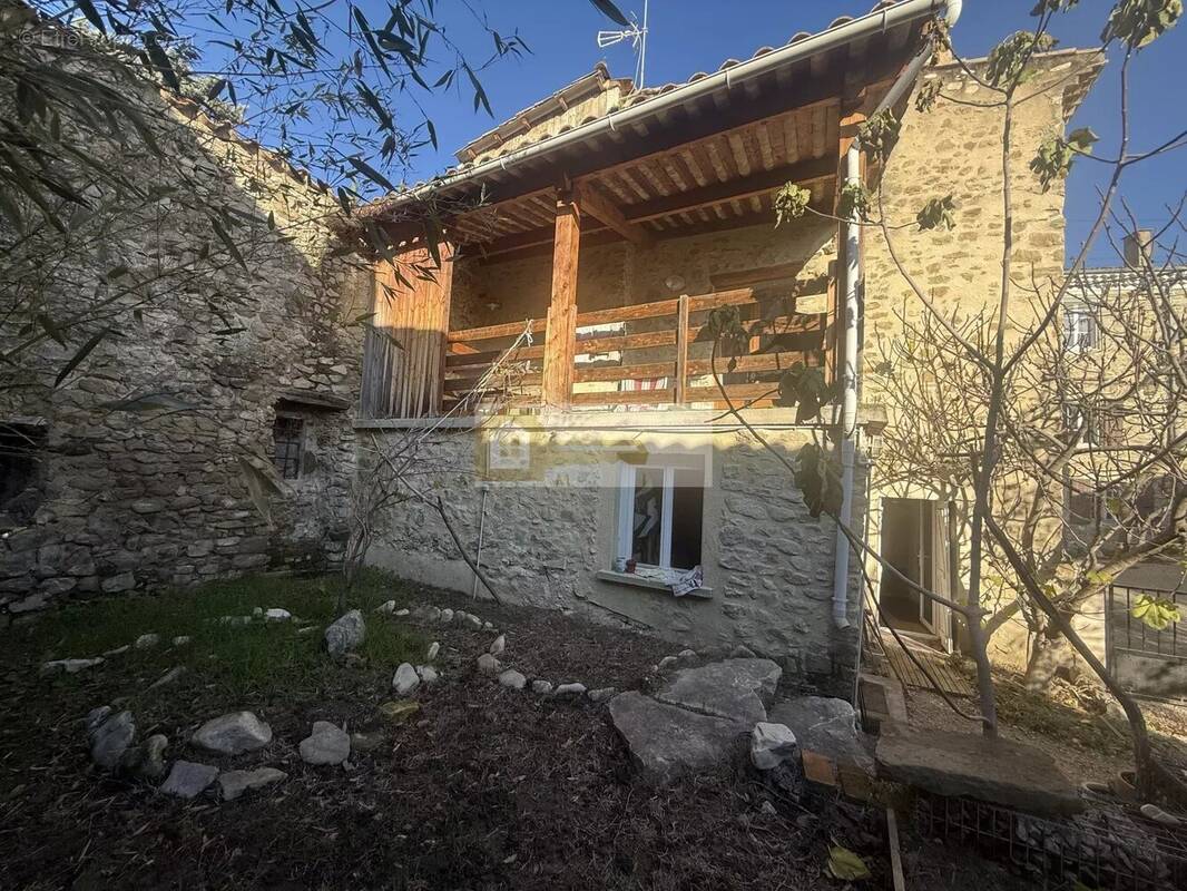 Appartement à PUY-SAINT-MARTIN