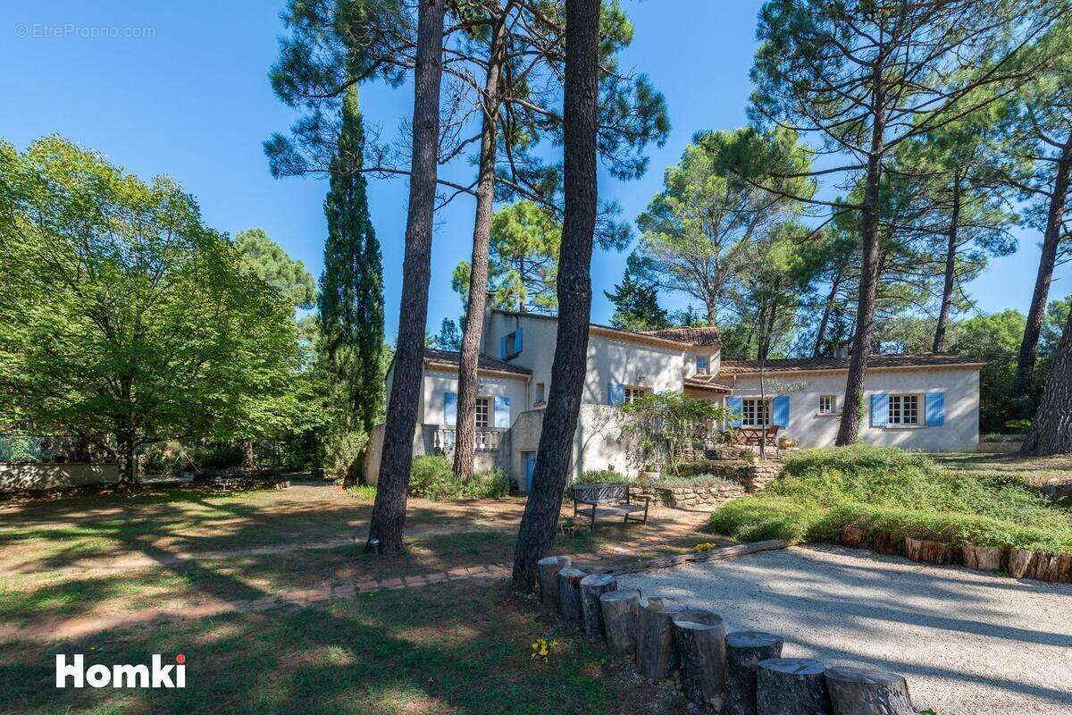 Maison à SUZE-LA-ROUSSE