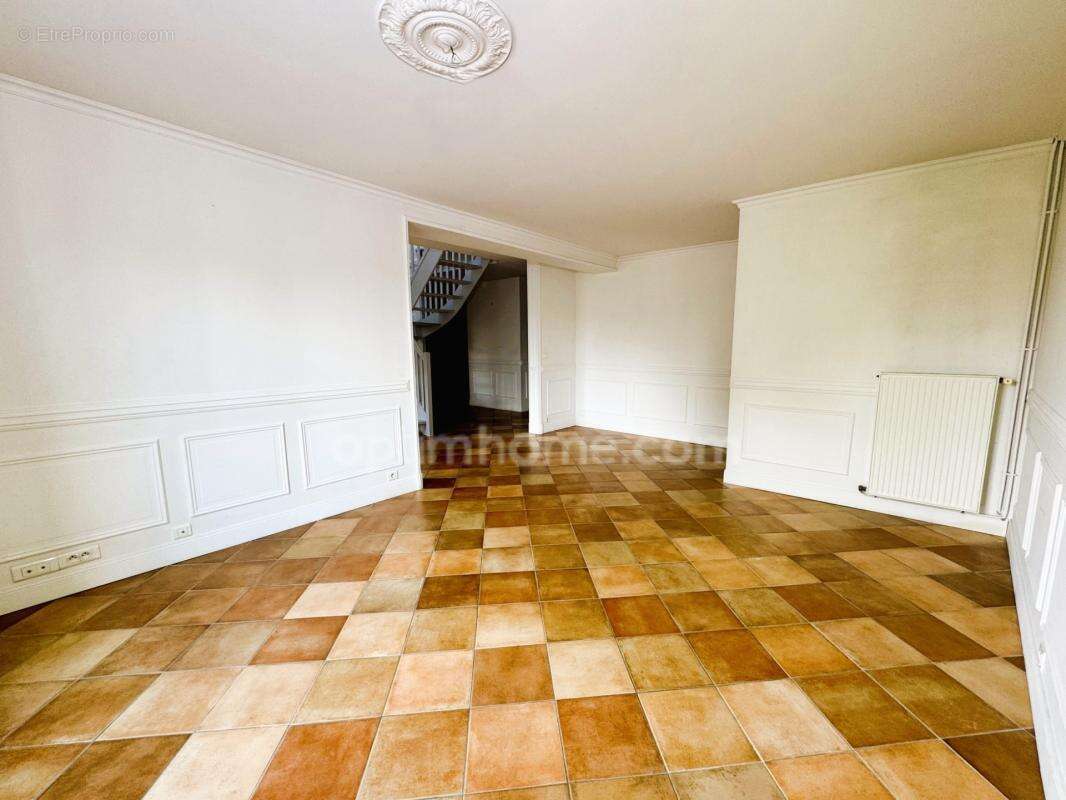 Appartement duplex - 4 chambres - parking privé -  proche centre ville - lisieux (14100) - photo 9