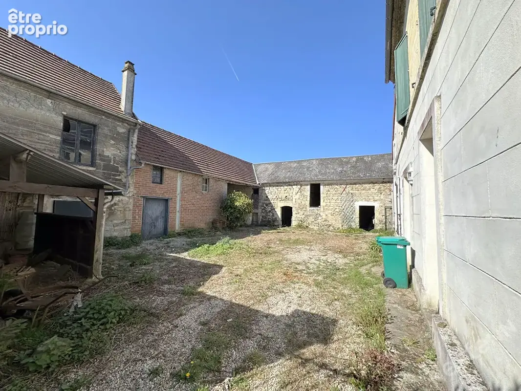 MONNEVILLE à 20 minutes de CERGY-PONTOISE - CORPS DE FERME comprenant maison d'habitation de 170 m² / 4 chambres + combles aména - photo 2
