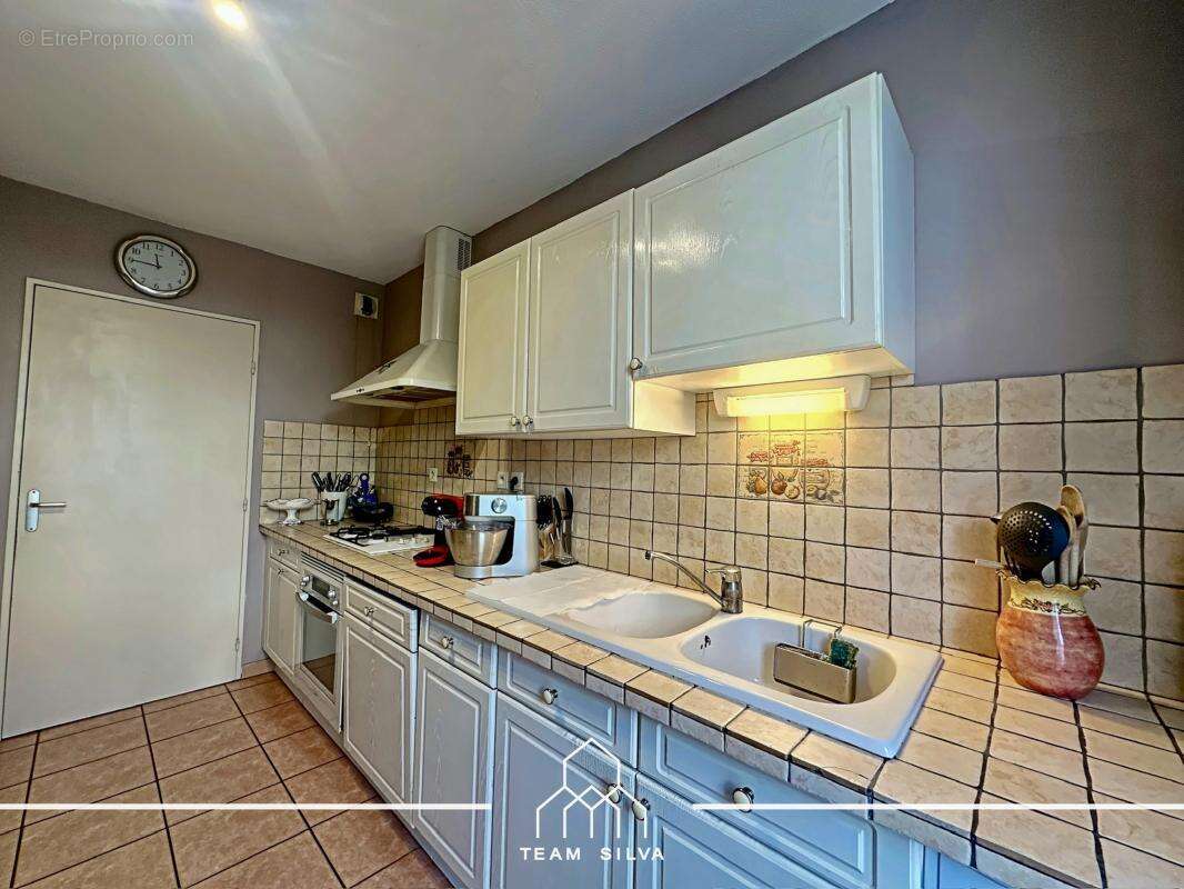 Appartement à LYON-8E