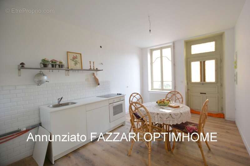 Maison à MONT-DEVANT-SASSEY