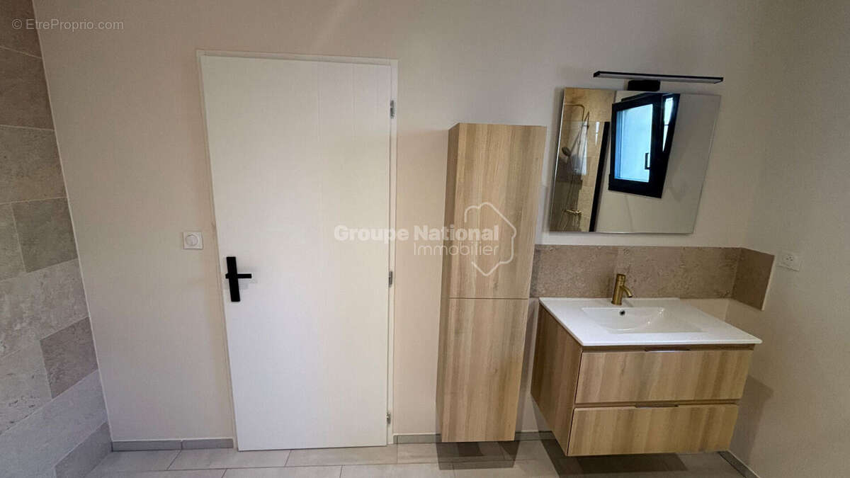 Maison récente 125 m2 avec pisicne et garage - photo 17