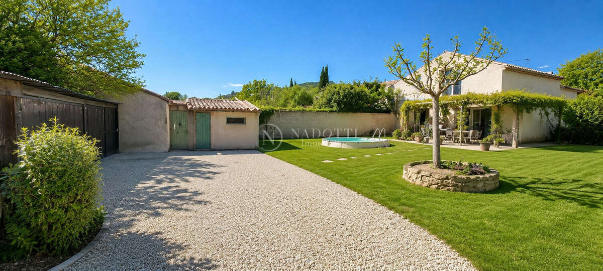 Maison à CADENET
