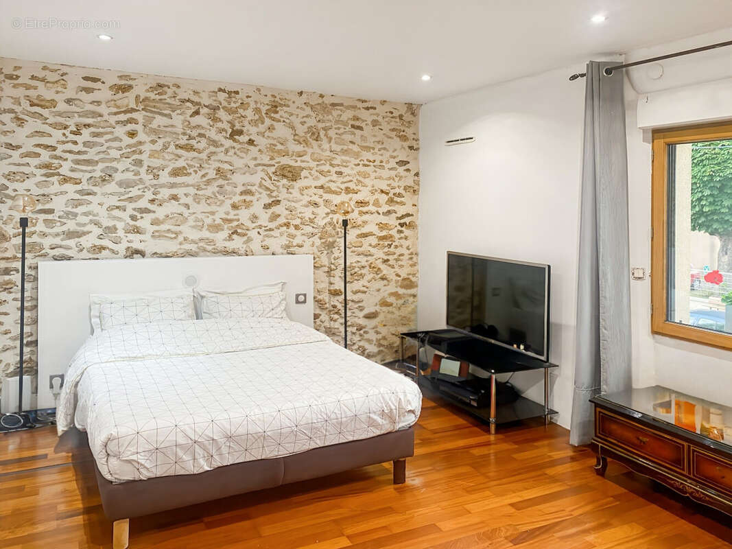 Chambre 2 - Maison à OZOIR-LA-FERRIERE