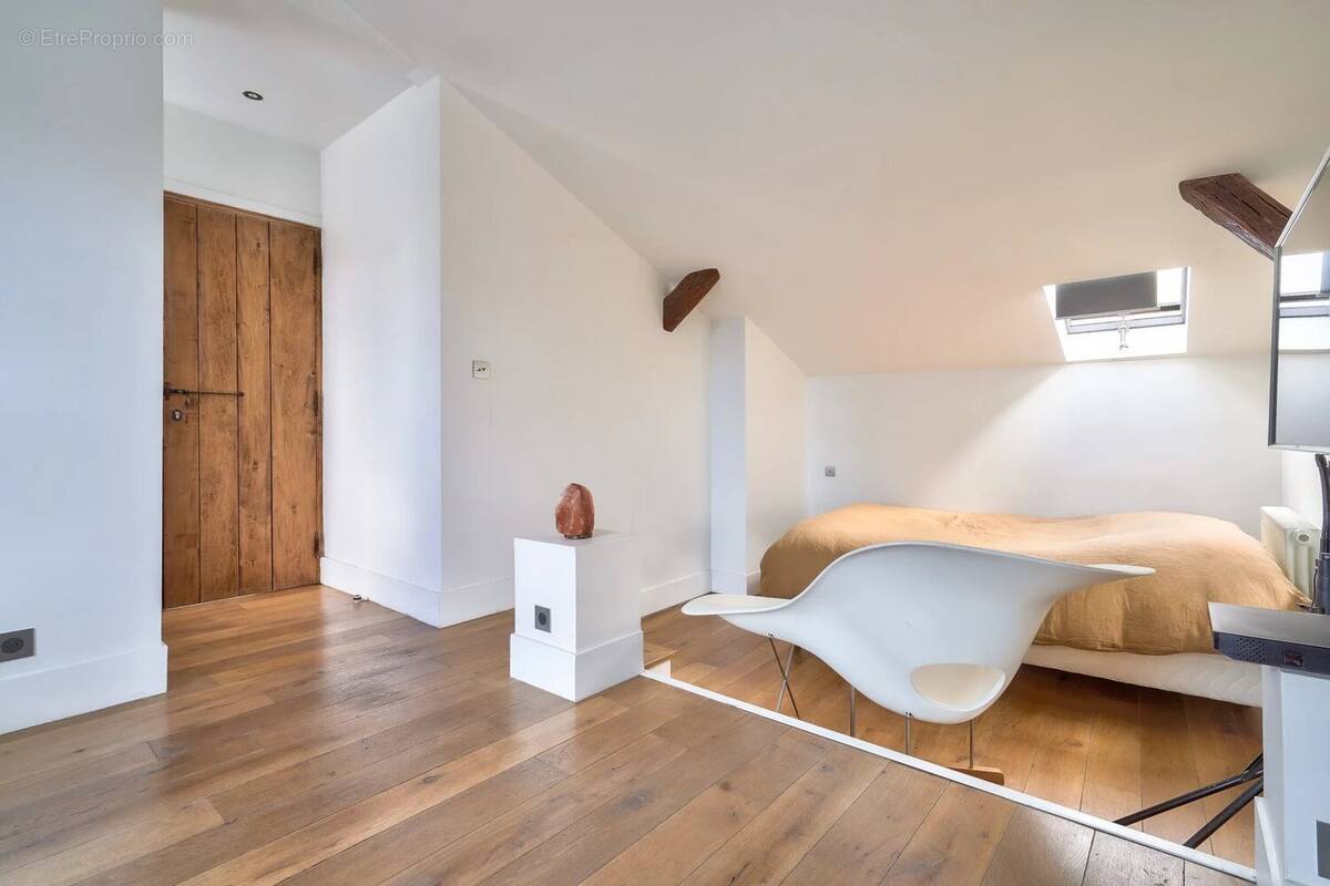 Appartement à PARIS-6E