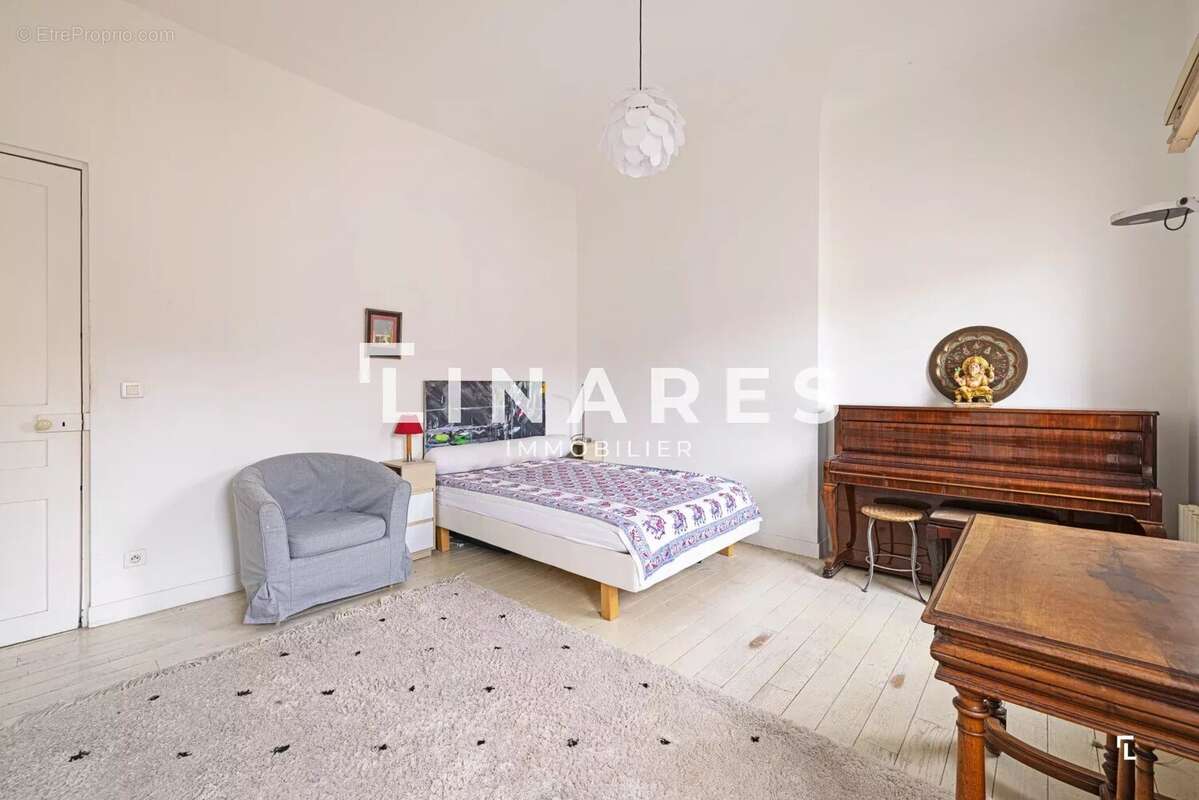 Appartement à MARSEILLE-6E