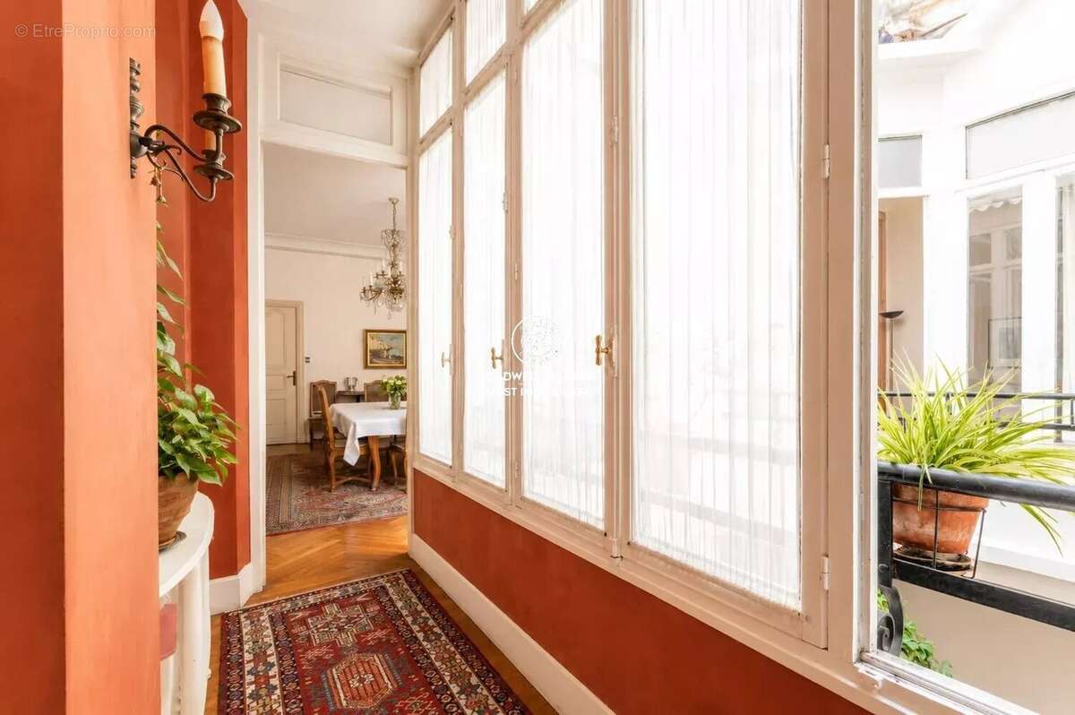 Appartement bourgeois d’exception – Une adresse prestigieuse au cœur de Perpignan - photo 8
