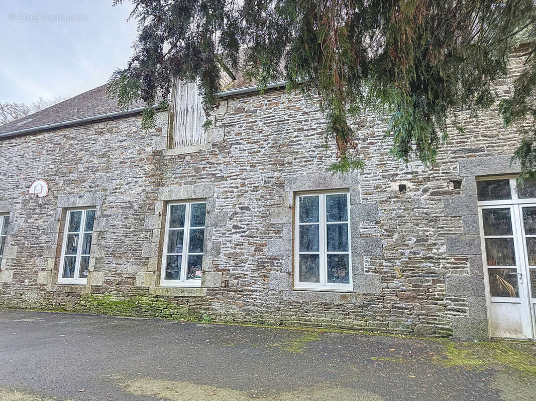 Maison à SOURDEVAL