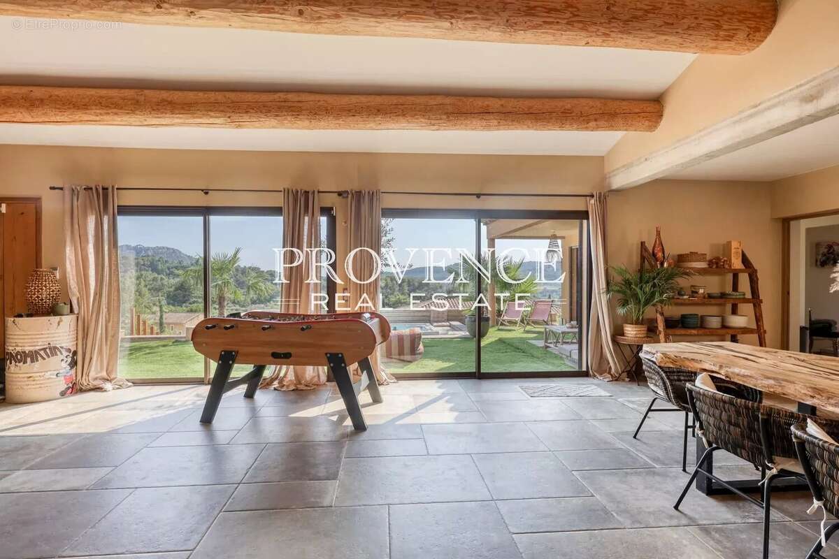 Le castellet - maison contemporaine - vue panoramique - photo 5