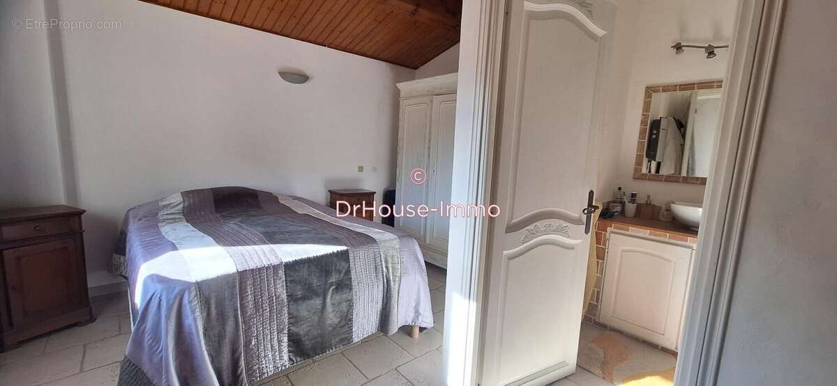 Maison à SOLLIES-TOUCAS