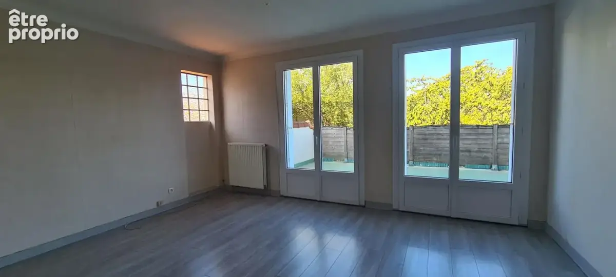 Maison Gorges Centre 8 P . 4 Chs . 174.34 M² . T 575 M² . Garage . Cave . Balcon - photo 5