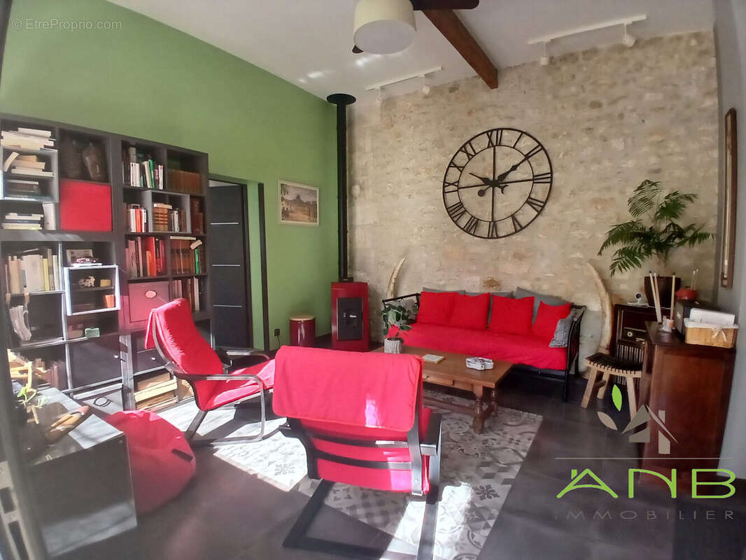 Maison 202 m² à L'isle-D'espagnac  - photo 4