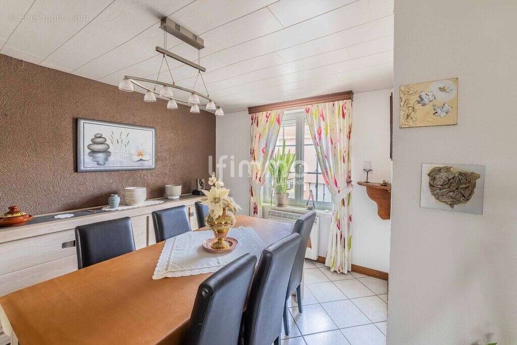 Maison mitoyenne, avec de jolies prestations - photo 3