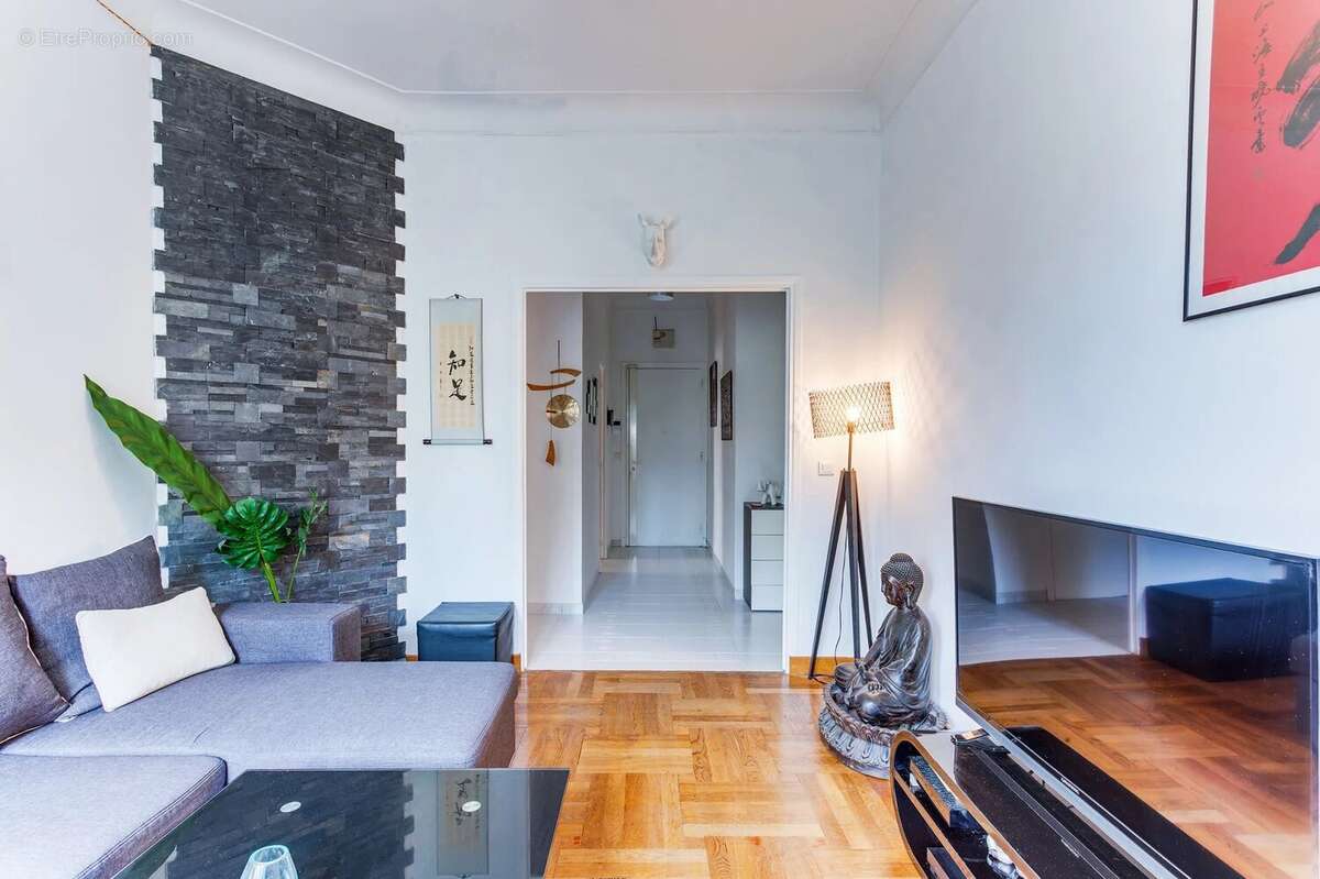 A vendre à Nice, Cimiez, 3 pièces avec parking - photo 2