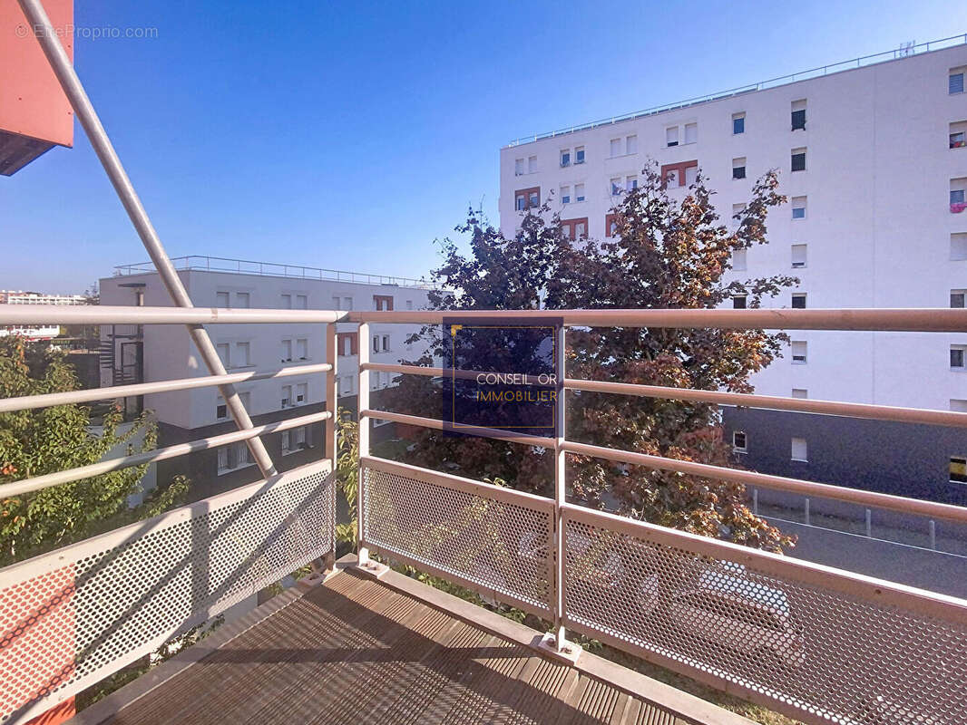 Appartement à OULLINS