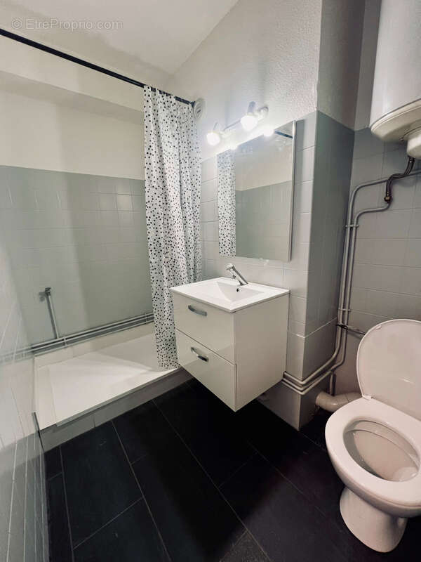 À vendre à Perpignan : appartement F1 BIS avec balcon et climatisation - photo 5