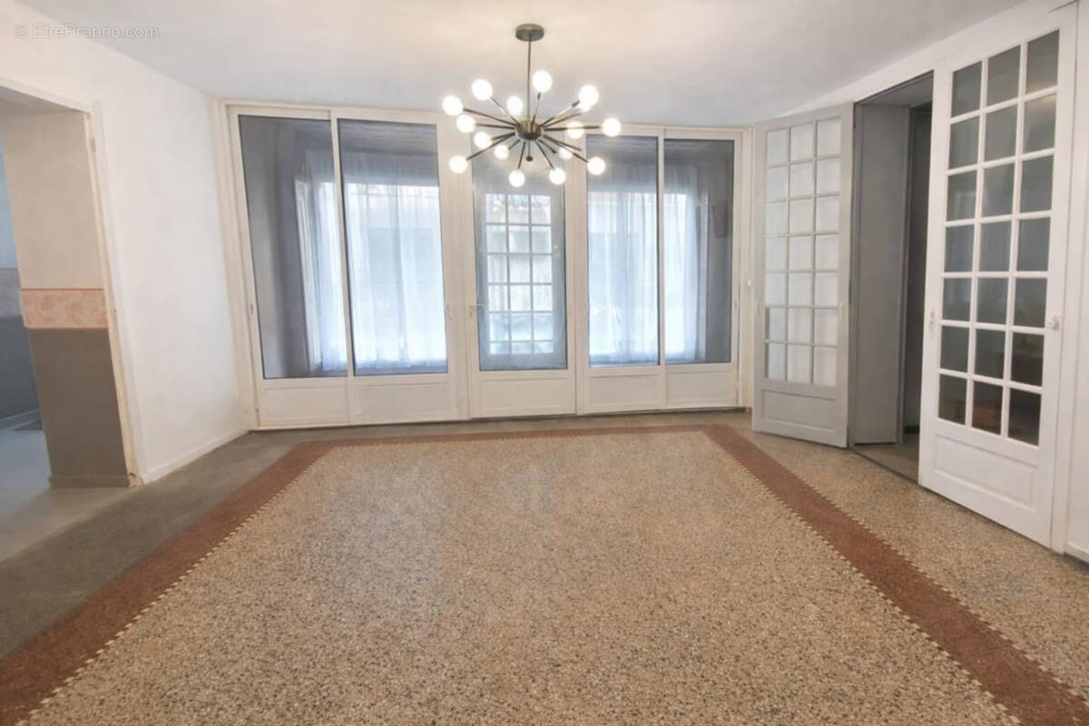 Maison à FRESNES-SUR-ESCAUT