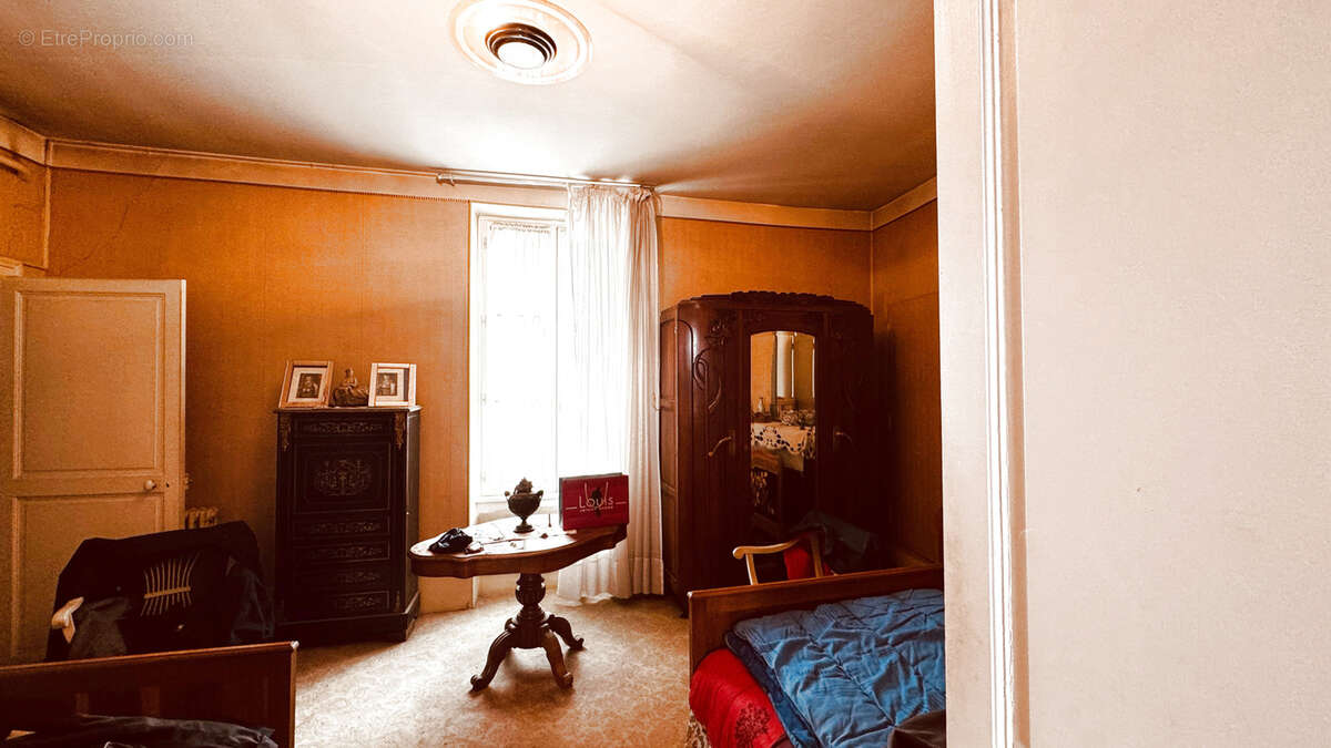 Maison à AVALLON