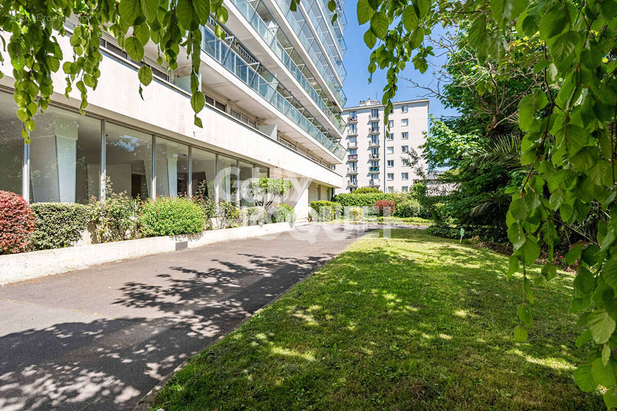Appartement à ASNIERES-SUR-SEINE