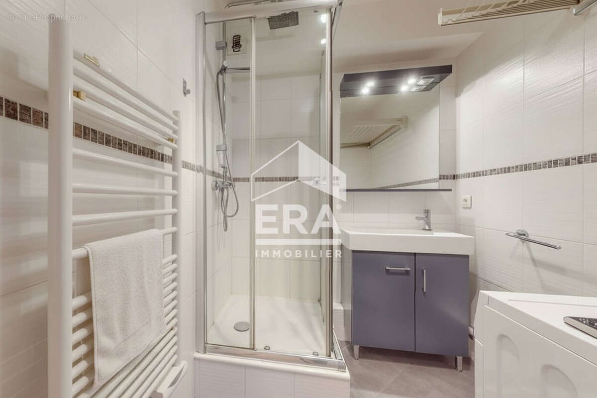 Appartement à ISSY-LES-MOULINEAUX