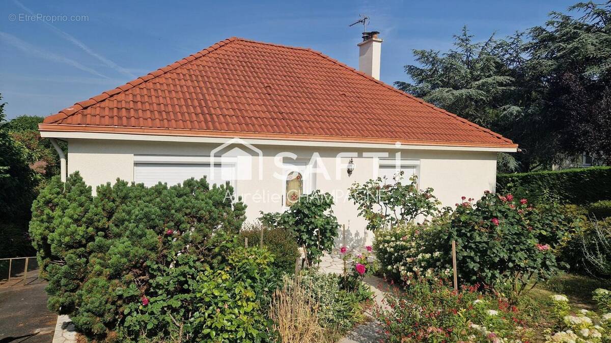 Photo 1 - Maison à CHATELLERAULT