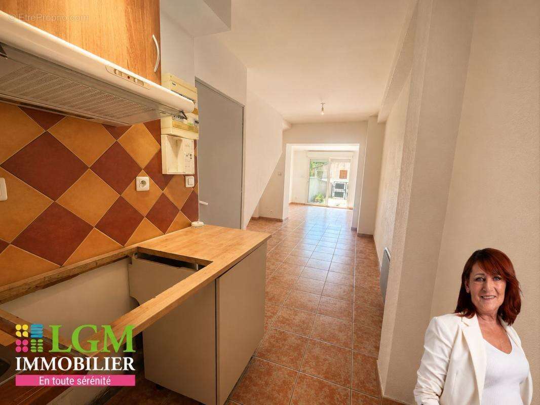 Appartement À Vendre - photo 2