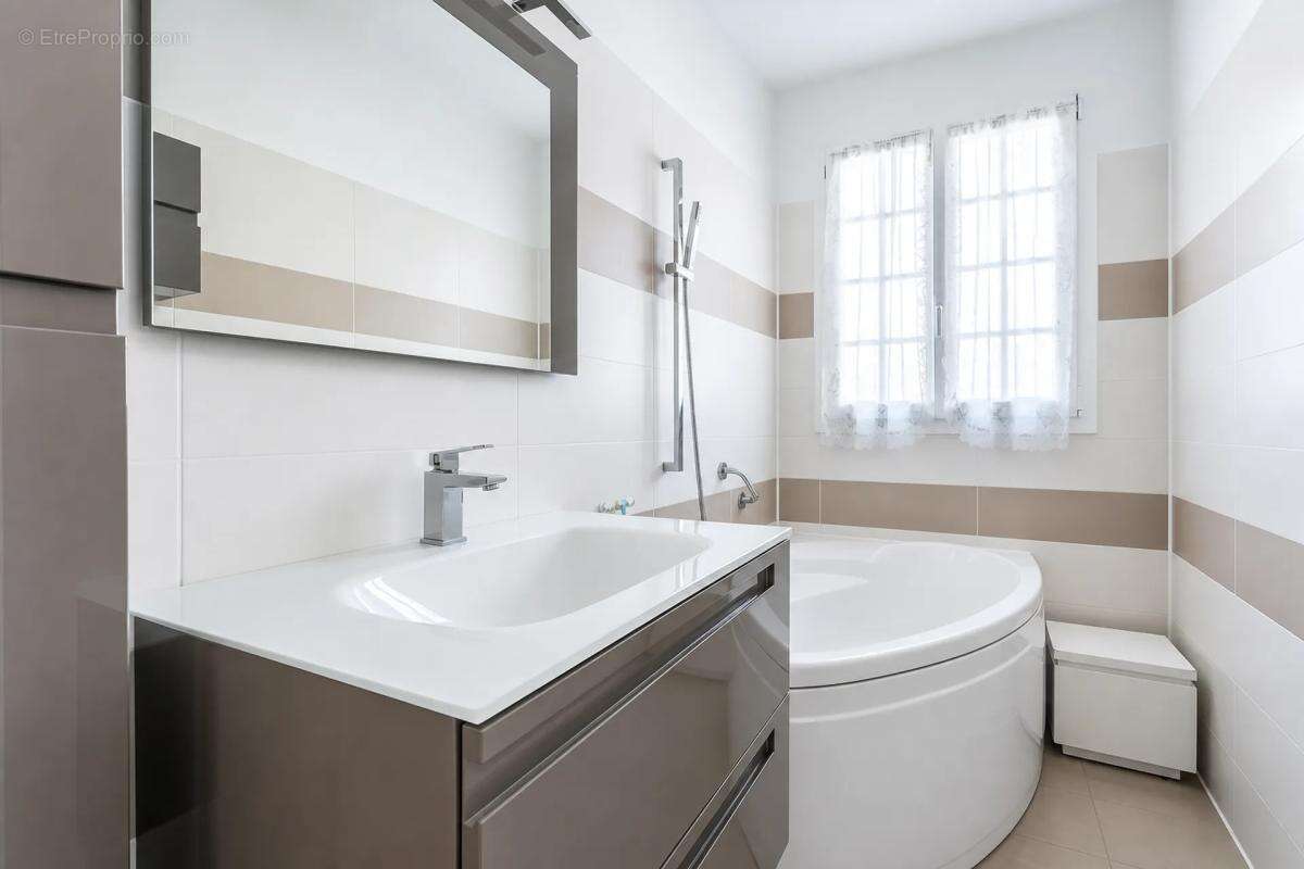 Maison spacieuse à Villemomble, secteur prisé - photo 14