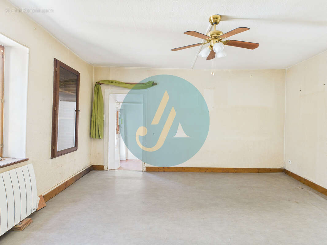 Maison à MESVES-SUR-LOIRE