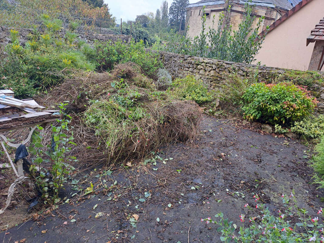 Maison à SAINT-CALAIS