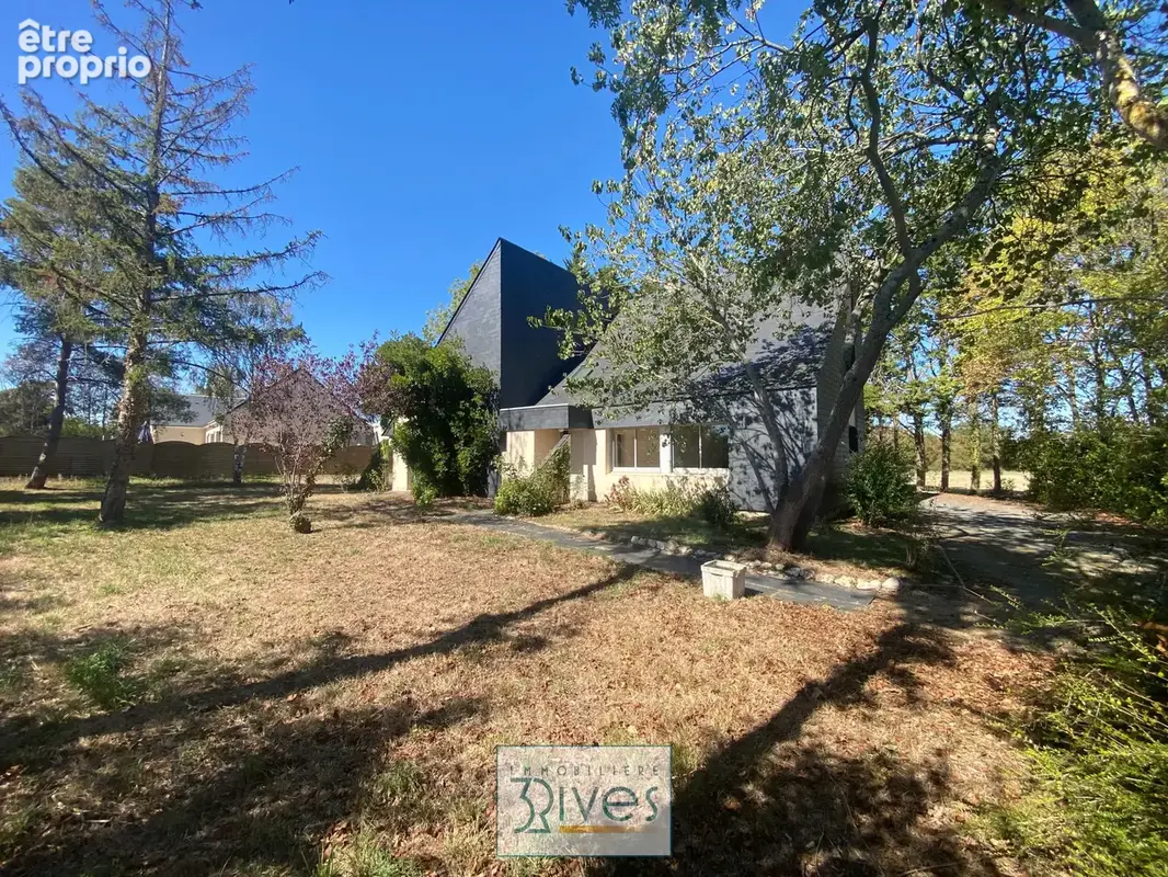 Photo Maison à Saint-Augustin-Des-Bois au prix de 275 000€