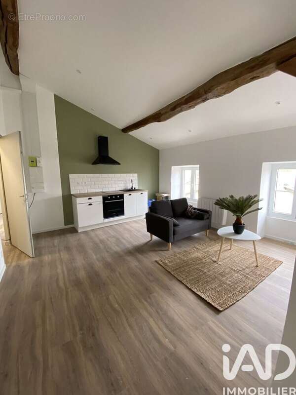 Photo 2 - Appartement à SAINT-JEAN-D'ANGELY