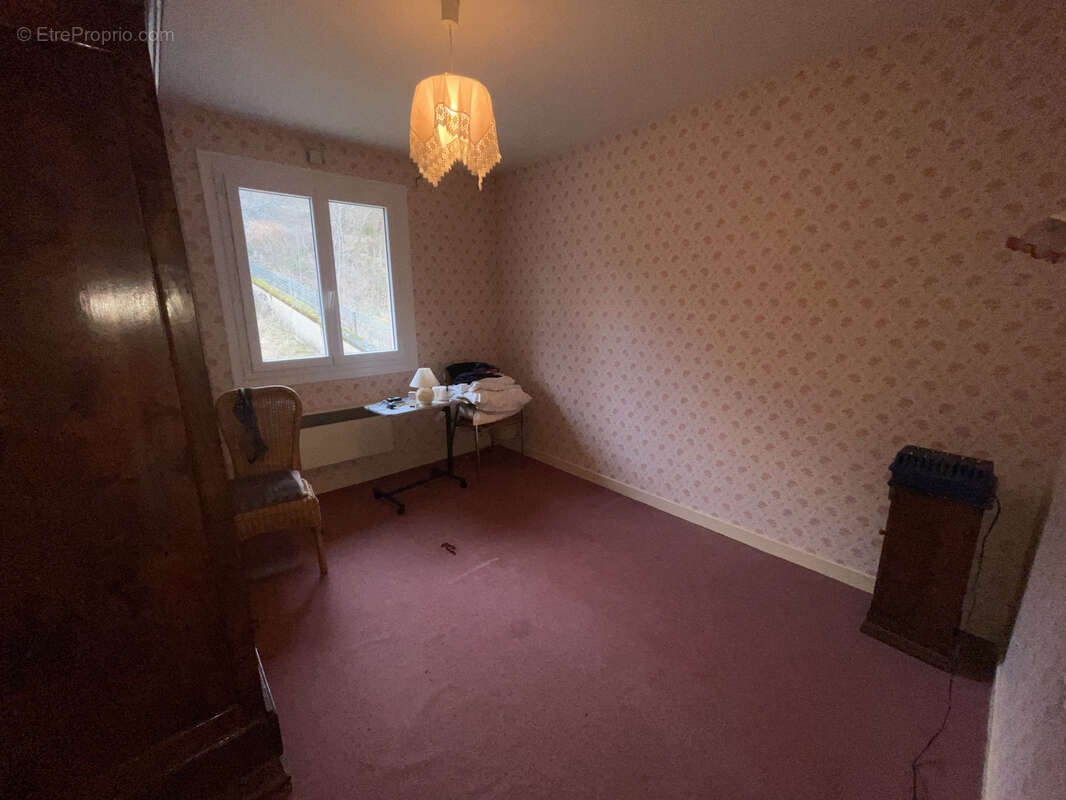 Maison familiale de 170 m2   Vue dégagée et fort potentiel - photo 21
