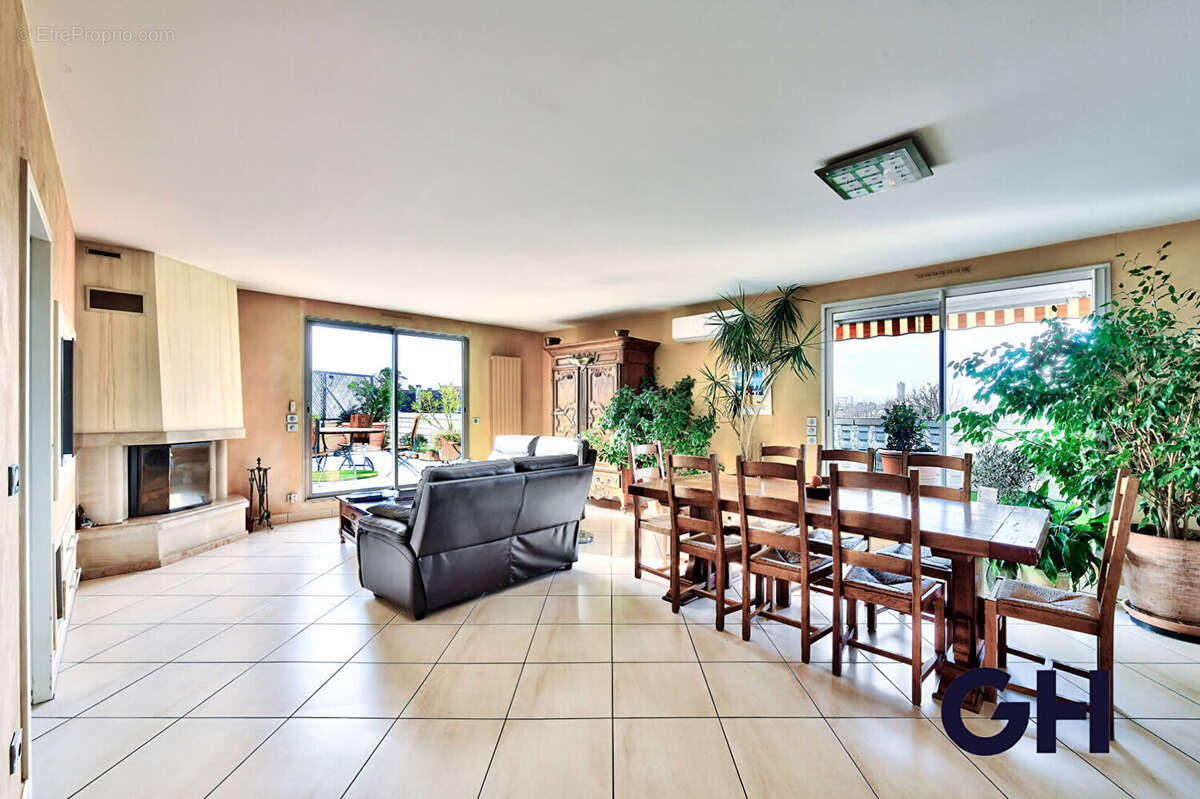 Appartement à LYON-4E