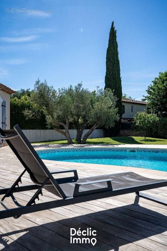 Villa Haut de gamme à voir - photo 18