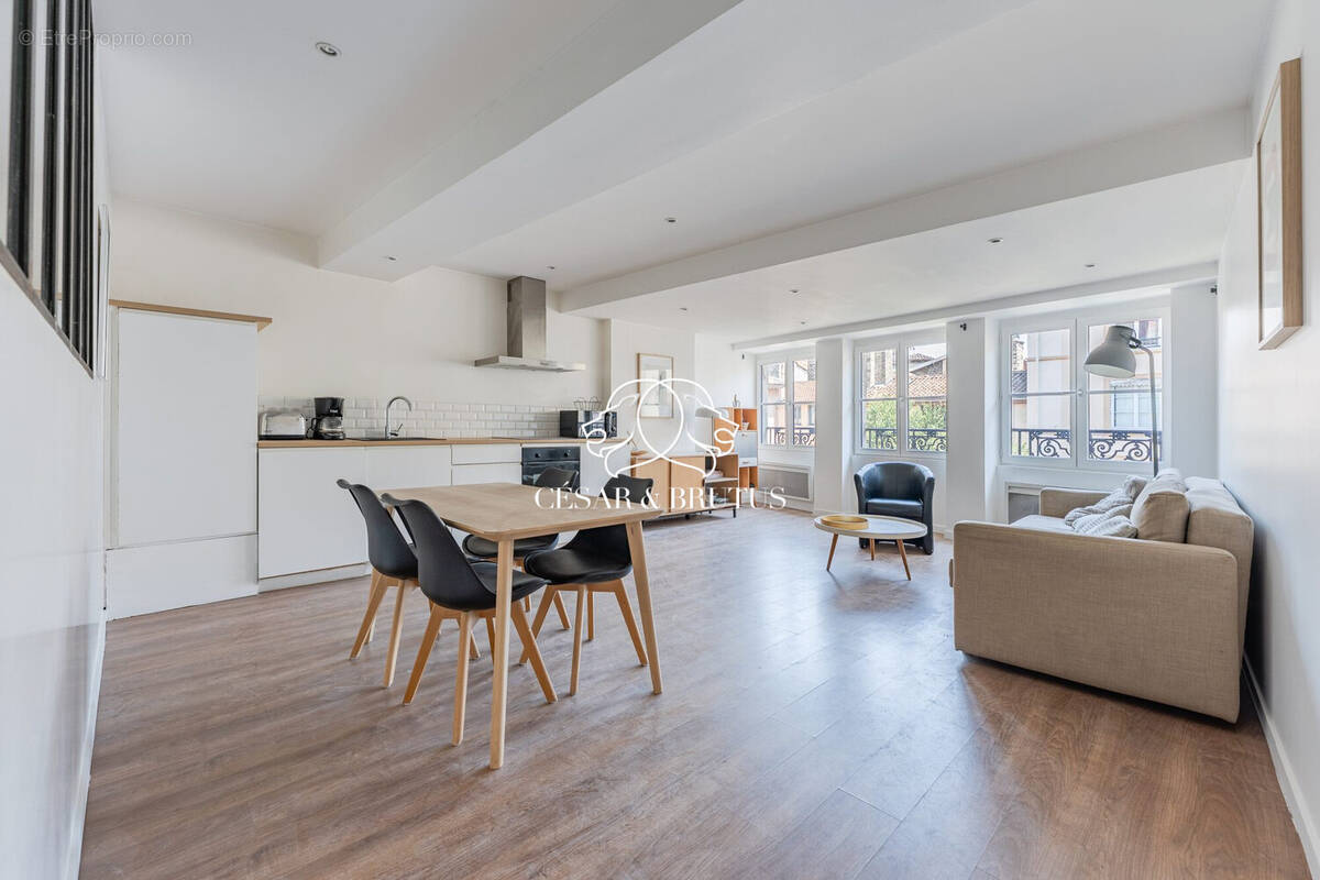 Appartement à LYON-5E