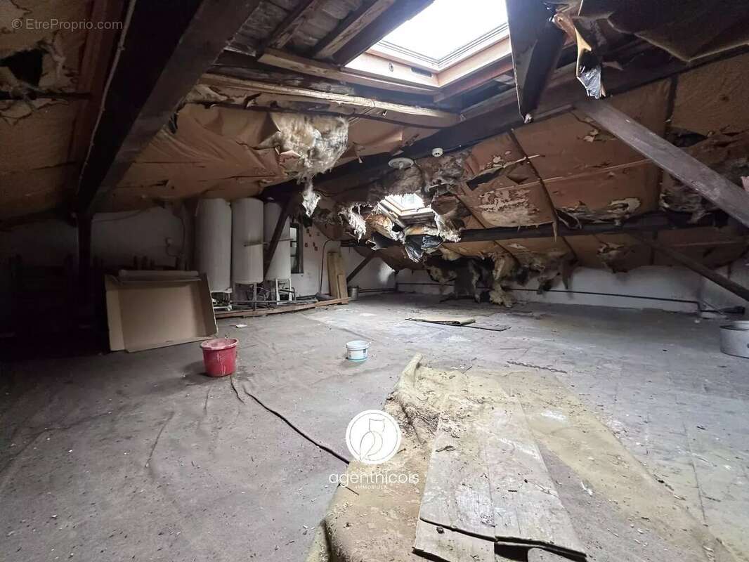 Appartement à SAINT-LAURENT-DU-VAR