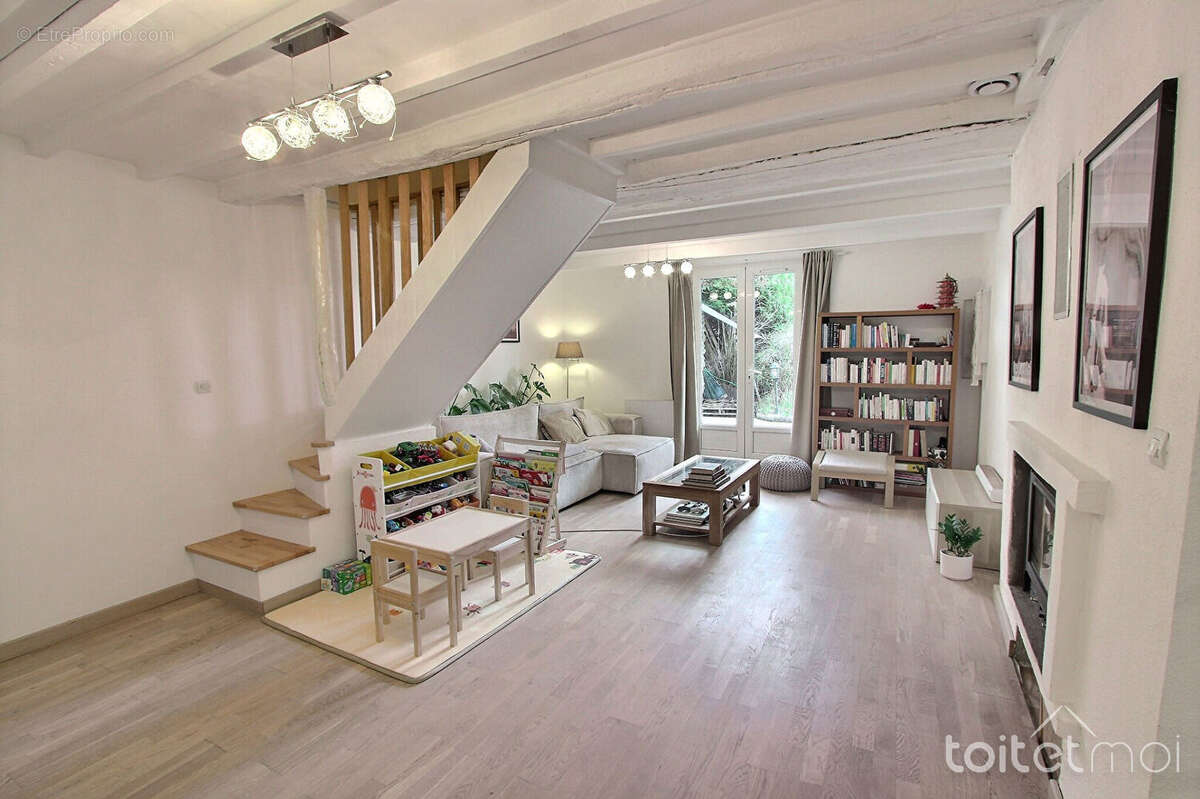 Maison à SENLISSE