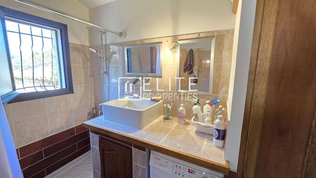 Maison à MOUANS-SARTOUX