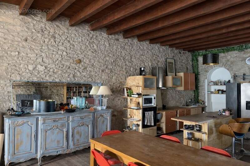 Maison de caractère de 267 m² avec atelier de 83 m² et projet de terrasse tropézienne - photo 11