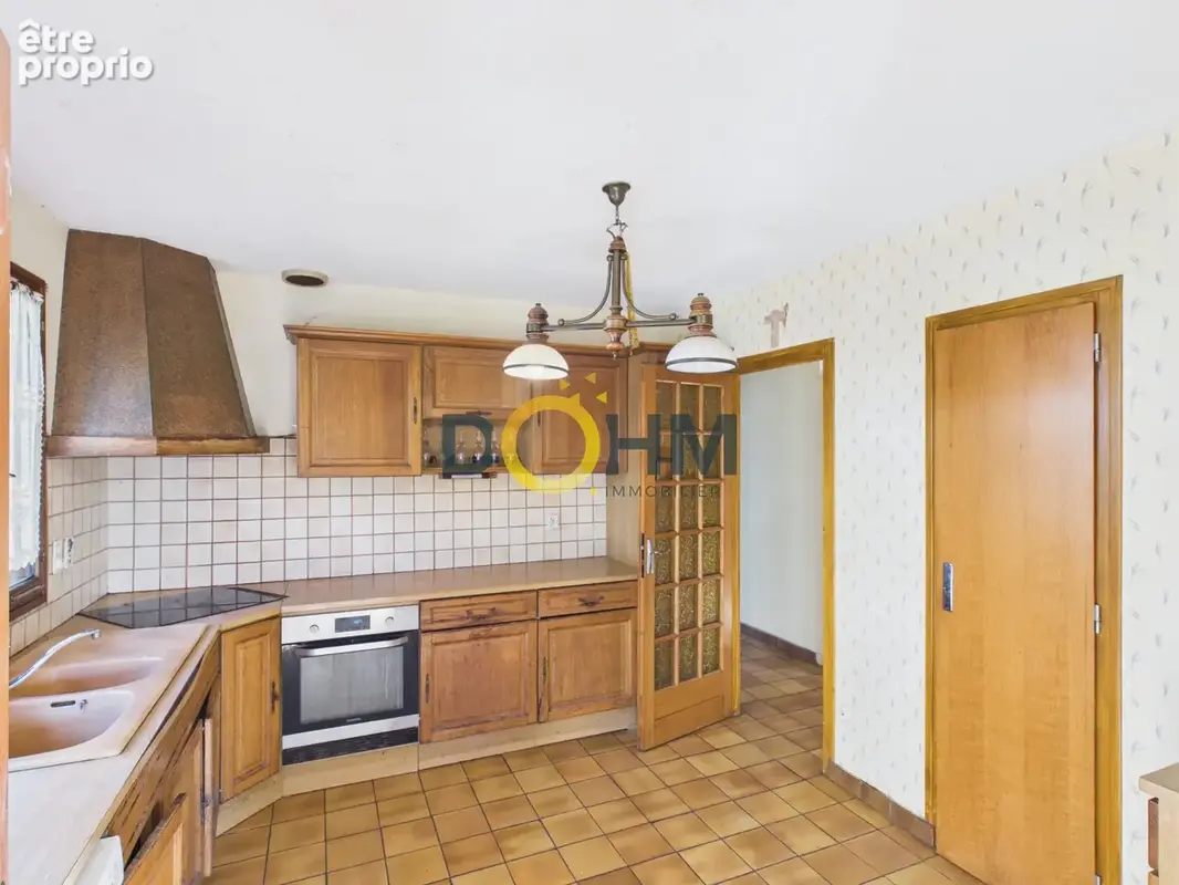 Maison familiale lumineuse de 183 m2  sur terrain de 786 m2 a saint jean d'arvey - photo 10