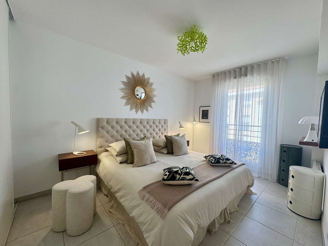 Appartement à SIX-FOURS-LES-PLAGES