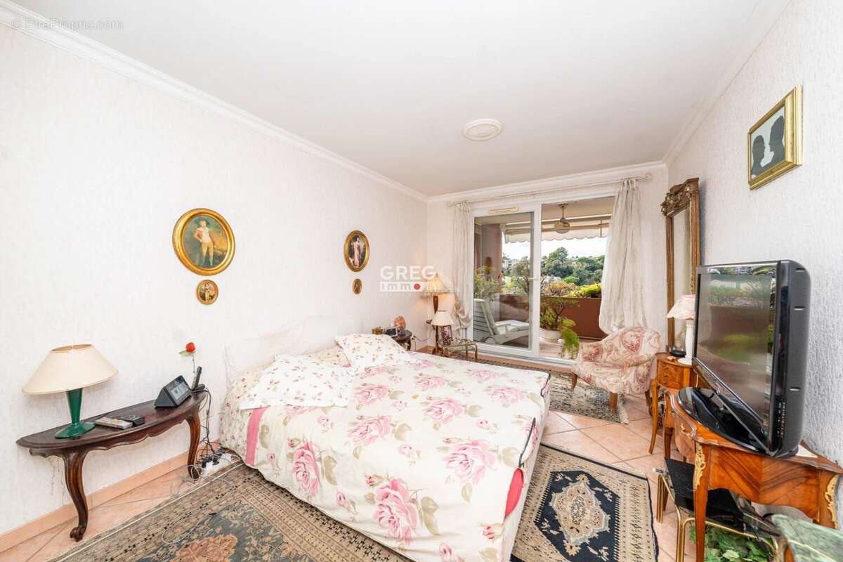 Appartement à VILLENEUVE-LOUBET