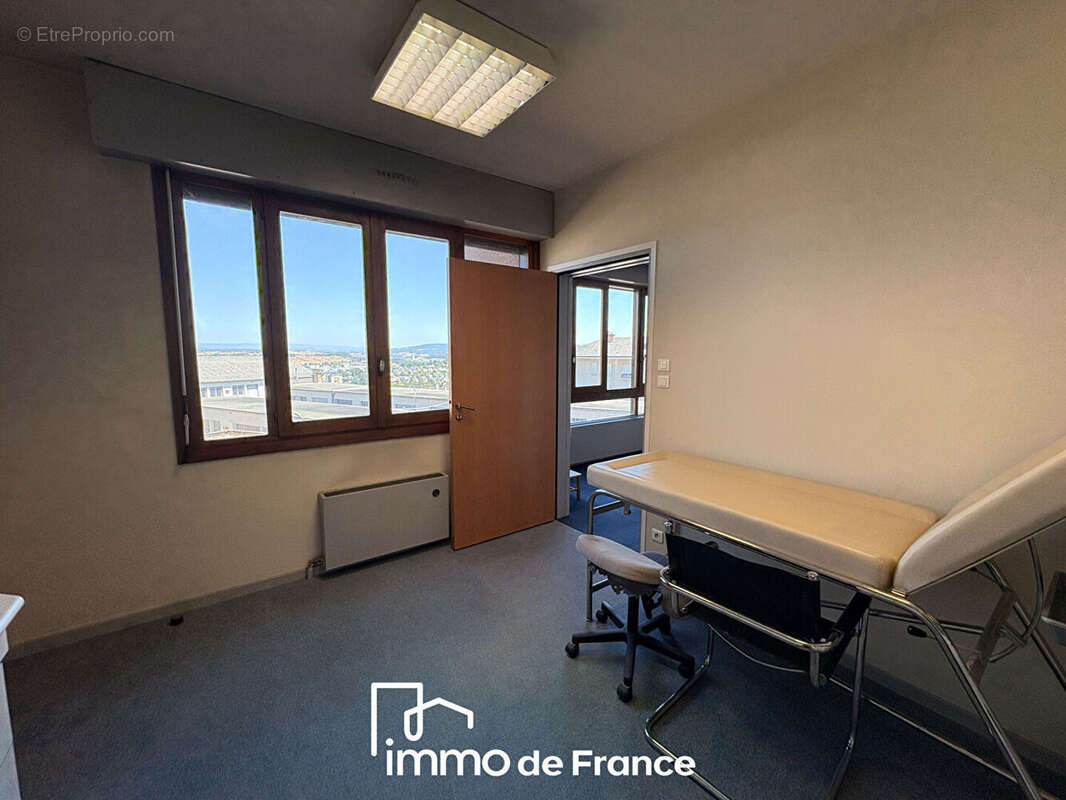 Local commercial Rodez - photo 3